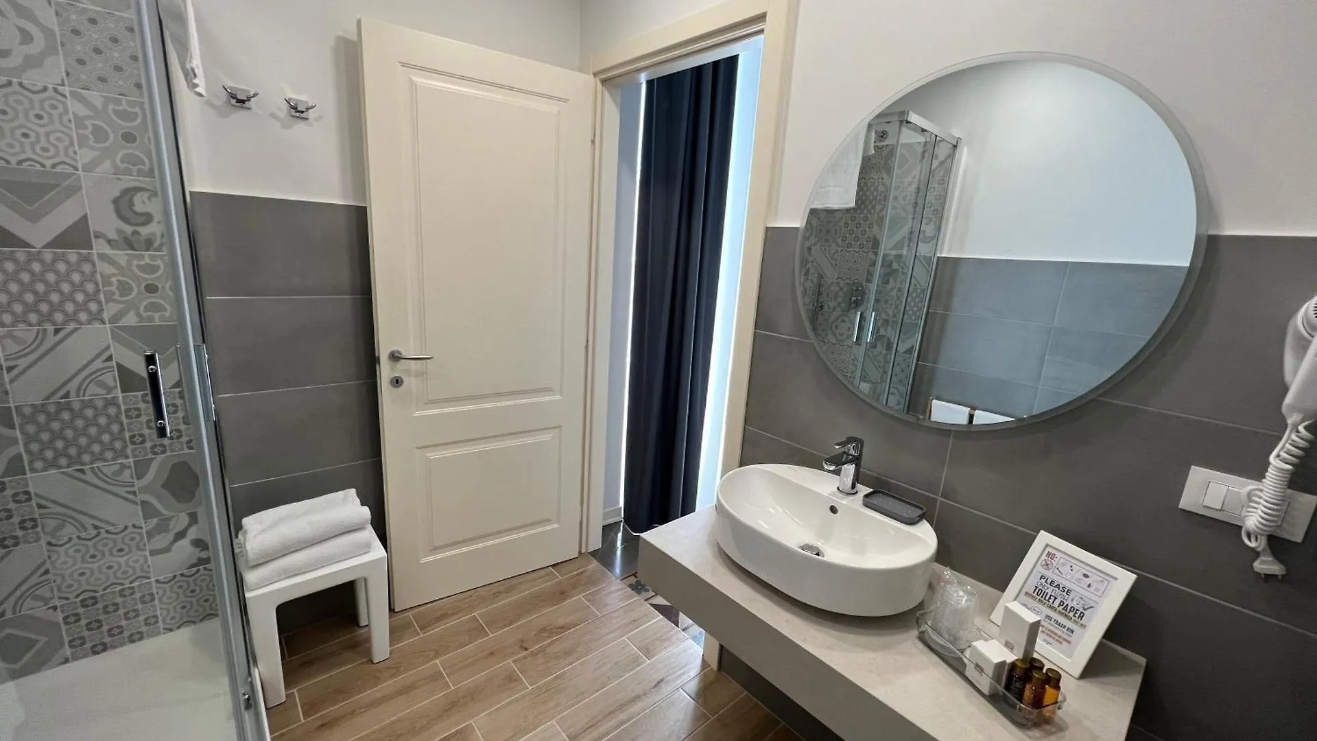 فندق مبيت وإفطار كاتانيا Nove Volte B&B إيطاليا