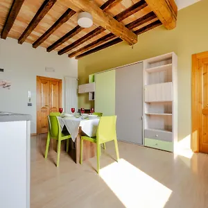 https://castello-di-marano-sul-panaro-room-breakfast.emilia-romagnahotels.net
